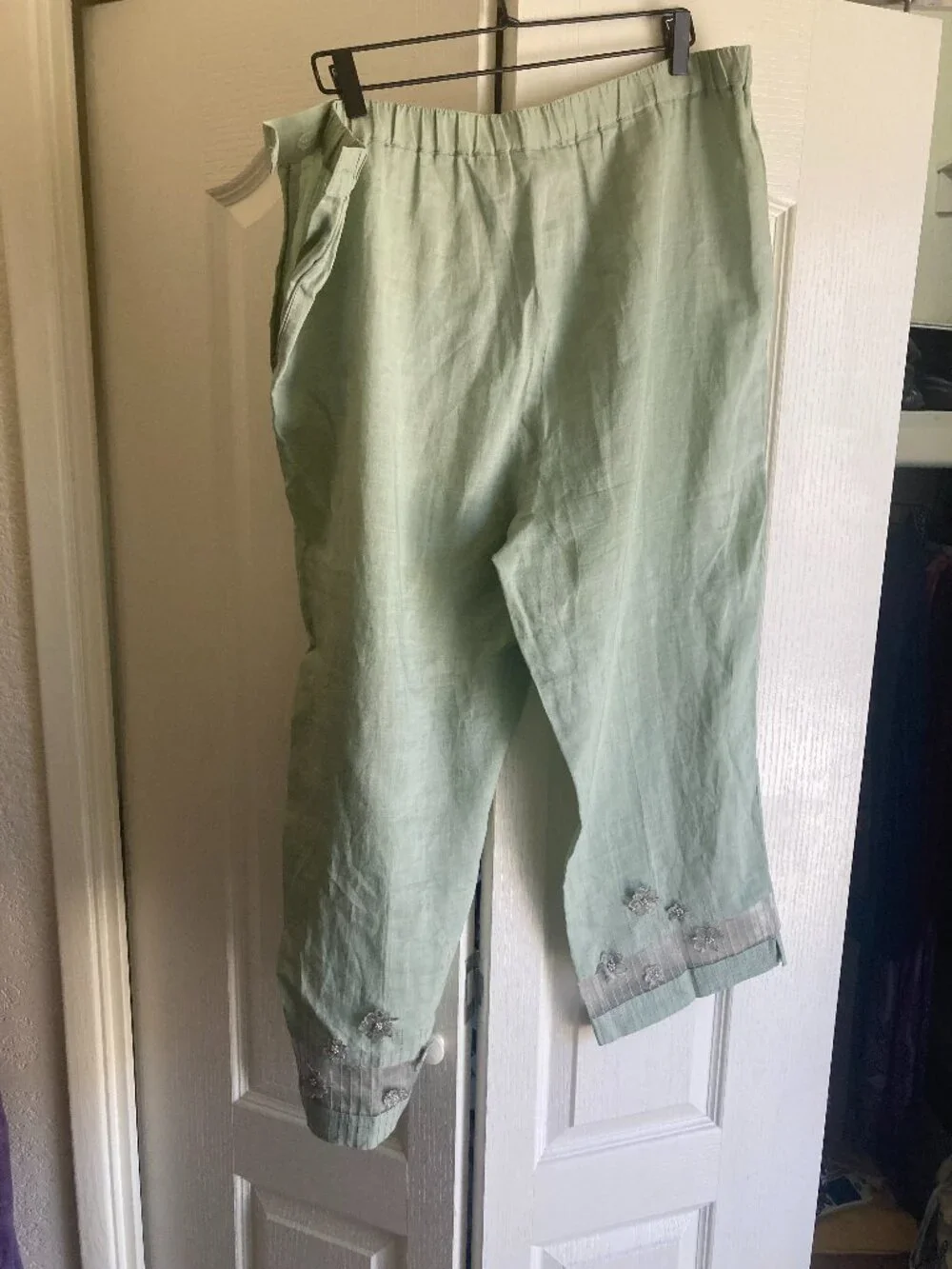 Jordan 100% linen pale sage green cropped trousers with sheer hem decor size XL